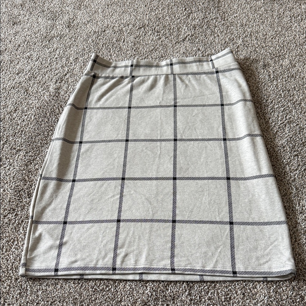 Neutral Plaid Pencil Skirt Knee Length Business Casual Size L